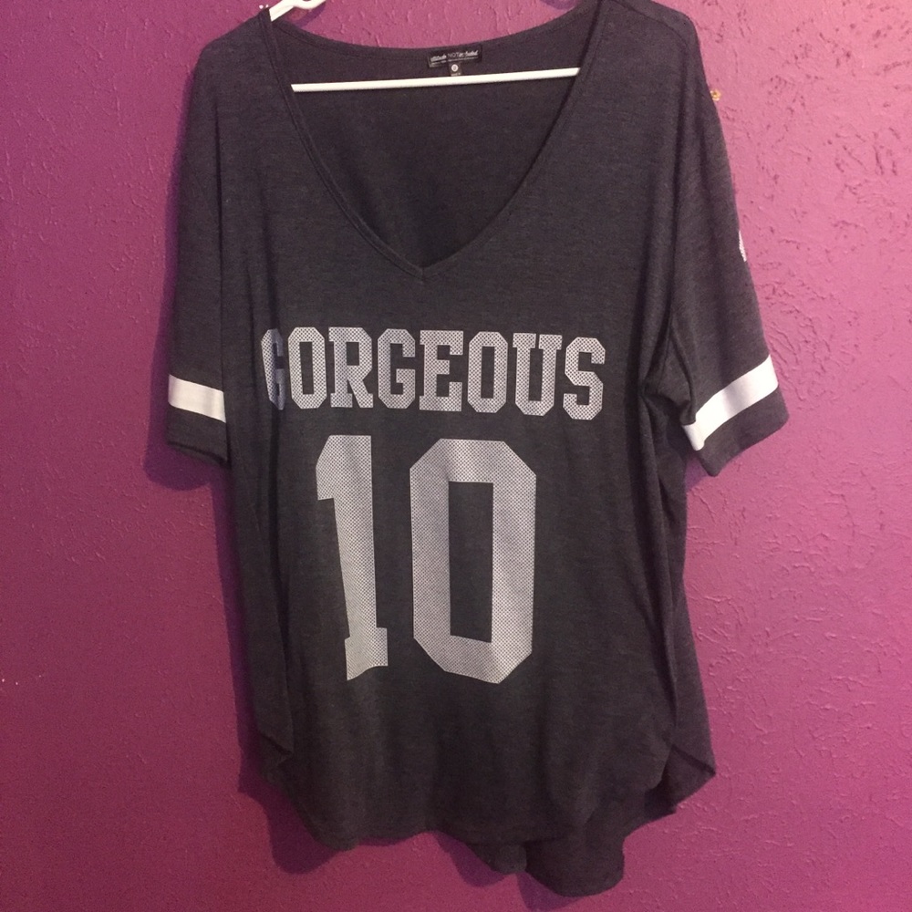 Women’s 2x top